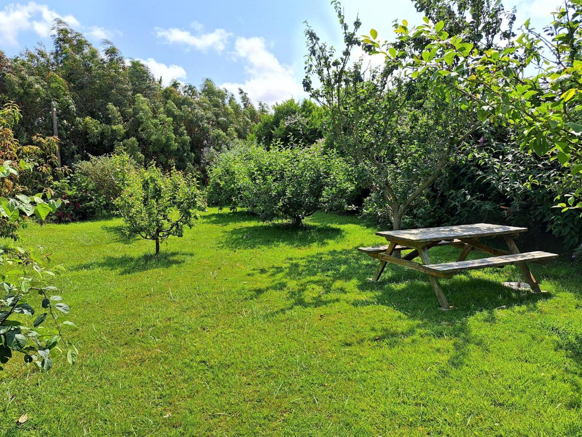 Bright Cottage In A Quiet Location, Near The Coast, Sibiril 외부 사진